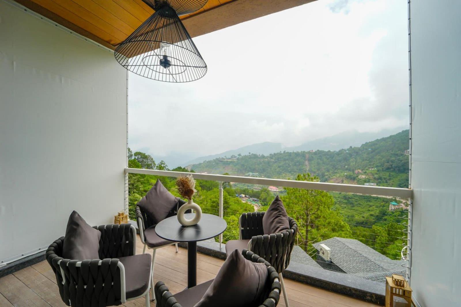 Anantam Resort & Spa Kasauli Ngoại thất bức ảnh